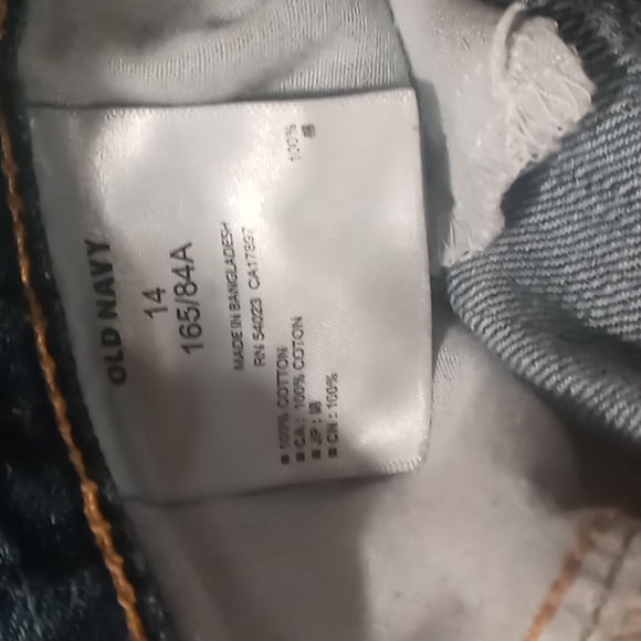 🌺 Old Navy O.G Diva Raw Hem Light Distressed Denim Shorts Sz 14 - Picture 6 of 8